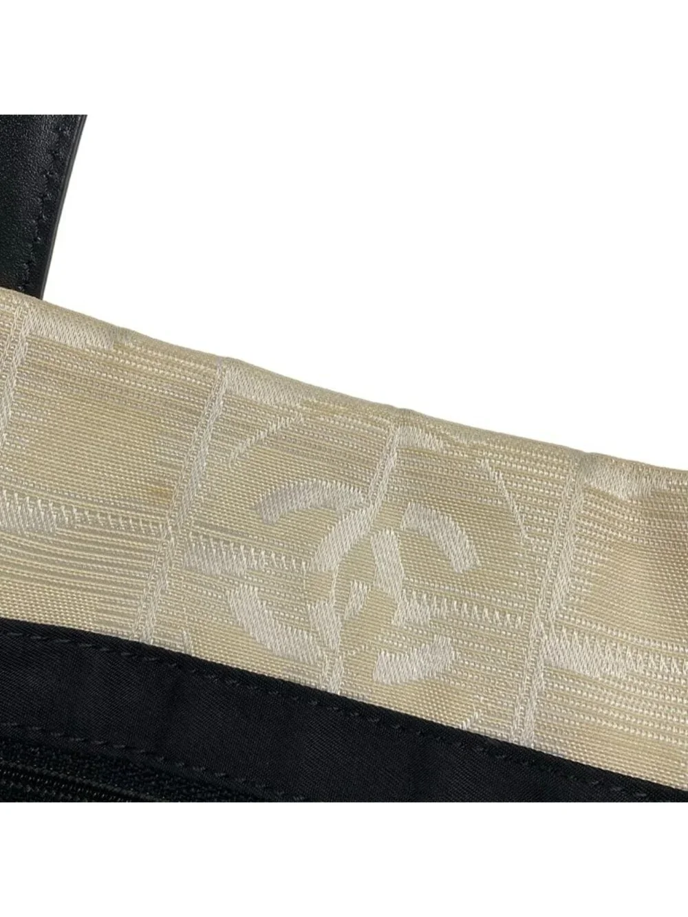 Chanel Tote New Travel Line MM Ivory Black Bicolor Leather